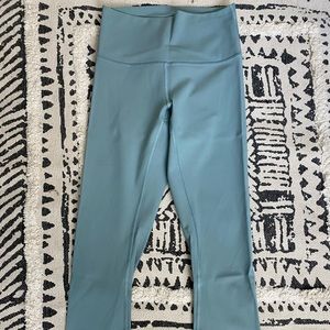 lululemon Wunder Under Luxtreme 25” Size 4